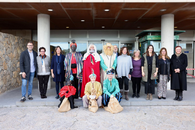 Armengol recibe a los Reyes Magos en el Hospital de Manacor