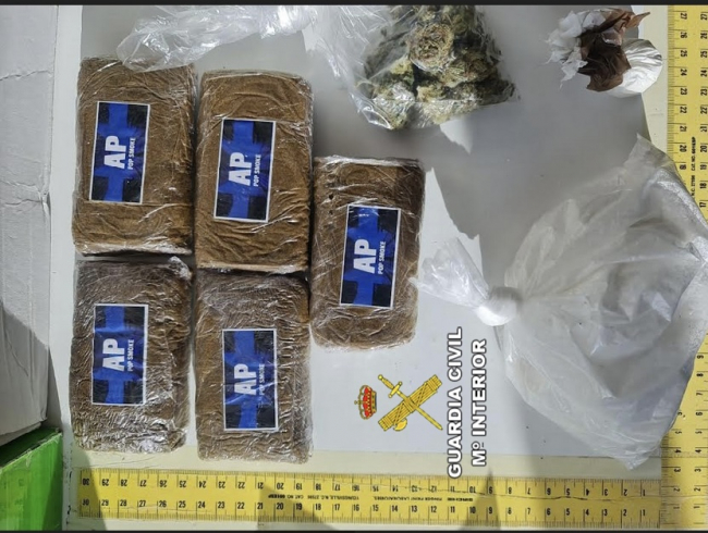 Detenidas varias personas por la venta de drogas en la Isla de Ibiza