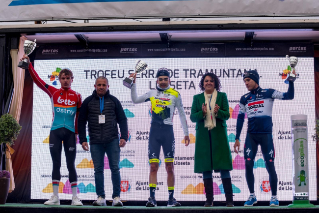 La consellera Garcías entrega els premis del Trofeu serra de Tramuntana de la Challenge ciclista Mallorca