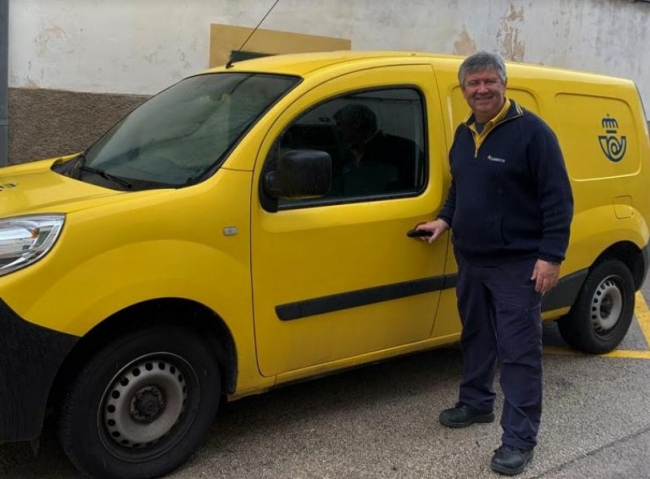 Un cartero rural de Cala Millor encabeza el número de operaciones rurales a domicilio en Baleares