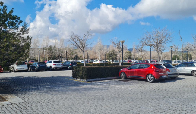 El Govern solarizará los 30.000 m2 del parking del Parc Bit