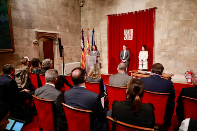 El Govern firma con CaixaBank, Caixa Colonya y Cajamar la adhesión al Programa Garantía Hipoteca IBAVI