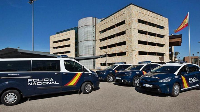 La Policía Nacional detiene a dos hombres y una mujer por lesiones, amenazas y detención ilegal en Ibiza