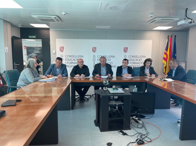 Patronales y sindicatos ayudarán a promocionar la cualificación profesional de los trabajadores de las Illes Balears 