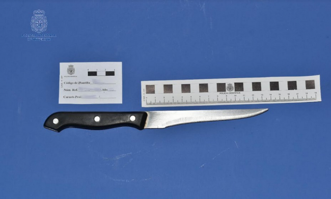 La Policía Nacional detiene a una persona que agredió con un cuchillo a su expareja en una pierna