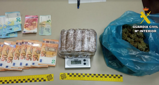 La Guardia Civil ha detenido a tres personas por tráfico de drogas en Can Picafort