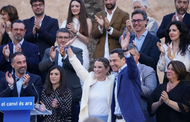 Marga Prohens presenta junto a Juanma Moreno su candidatura a la presidencia del Govern