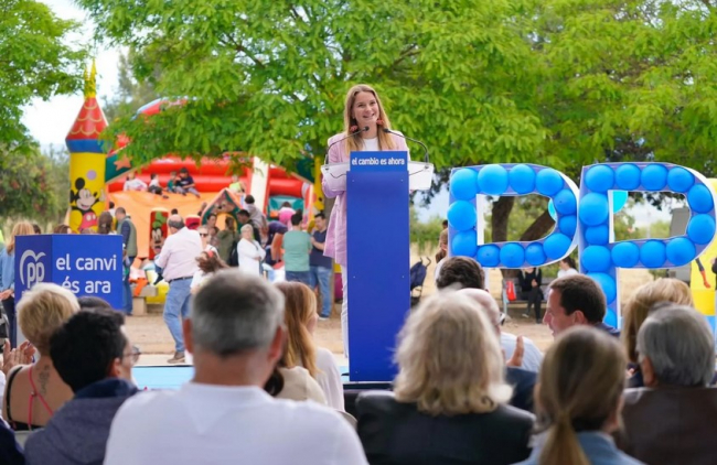 Marga Prohens ampliará la cobertura de las técnicas de reproducción asistida y equipará a los autónomos a las familias numerosas