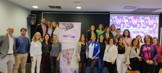 Una treintena de mujeres directivas o gestoras en el ámbito del deporte balear participan en el programa Red de Líderes