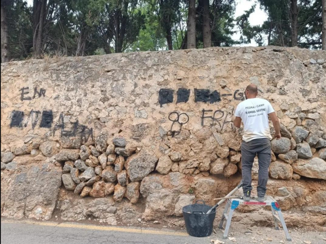El Ayuntamiento de Alaró luchará contra las pintadas incívicas en el pueblo
