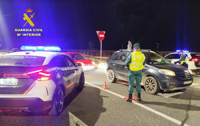 La Guardia Civil aumenta los dispositivos de Seguridad Ciudadana en las zonas de
ocio nocturno de Santanyí