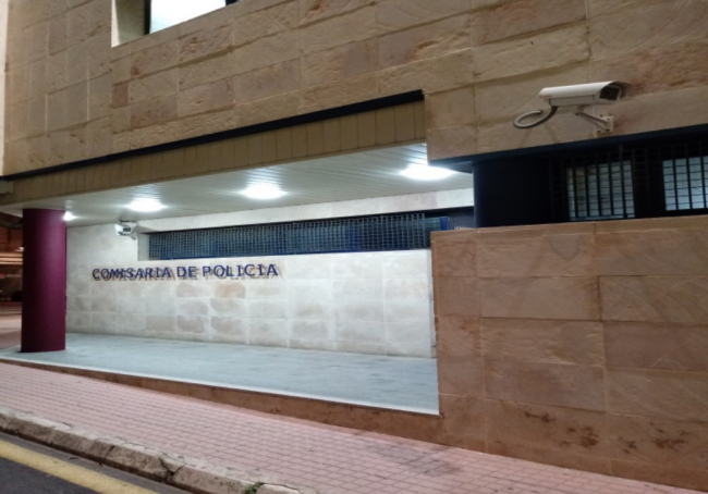 La Policía Nacional detiene a un joven que estuvo implicado en un robo con violencia a dos personas