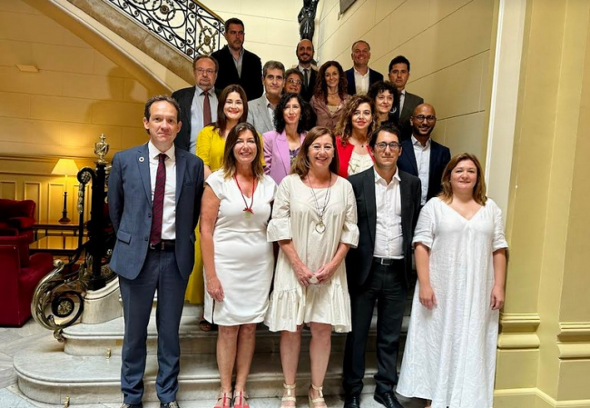 Armengol: 'El PP se ha quitado la careta, claramente es lo mismo que VOX'