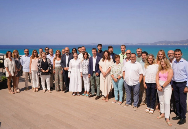 Los alcaldes del PP trasladan a Marga Prohens la necesidad de un cambio en las políticas del Govern para apoyar a los ayuntamientos