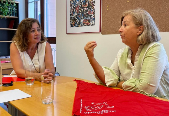 Armengol continúa su ronda de reuniones con la sociedad civil con Cruz Roja y Memoria de Mallorca