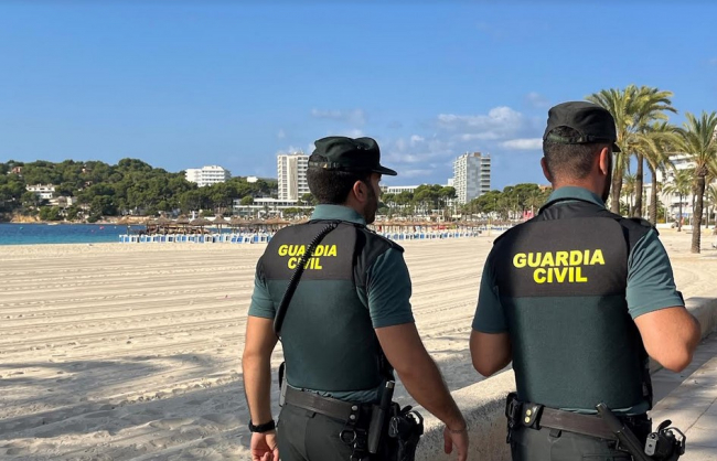 La Guardia Civil ha detenido a tres personas por el robo de relojes de alta gama en varias localidades de Mallorca