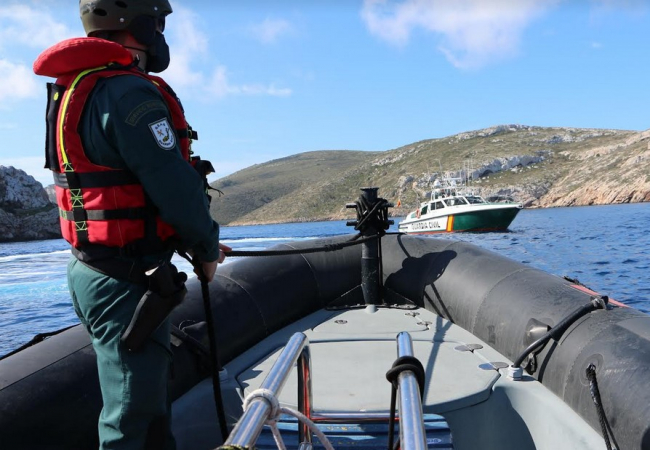 La Guardia Civil ha detenido a un varón en la Bahía de Porroig por un delito de odio y quebrantamiento de condena judicial