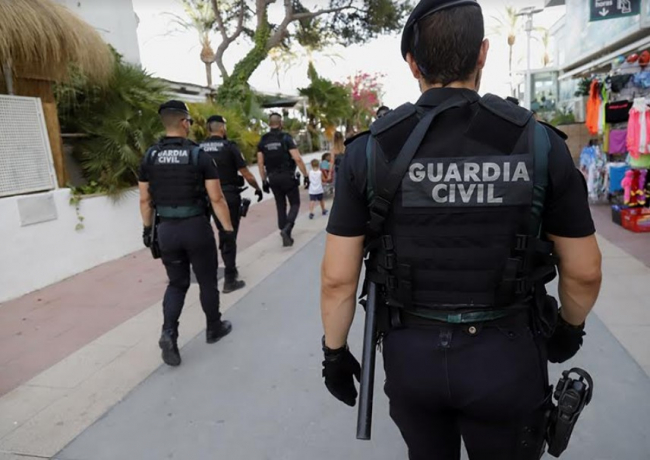 La Guardia Civil ha detenido a una mujer en Sant Antoni de Portmany por robo con violencia