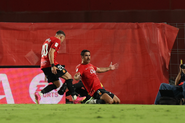 EL RCD Mallorca suma un punto contra el FC Barcelona en Son Moix (2-2)