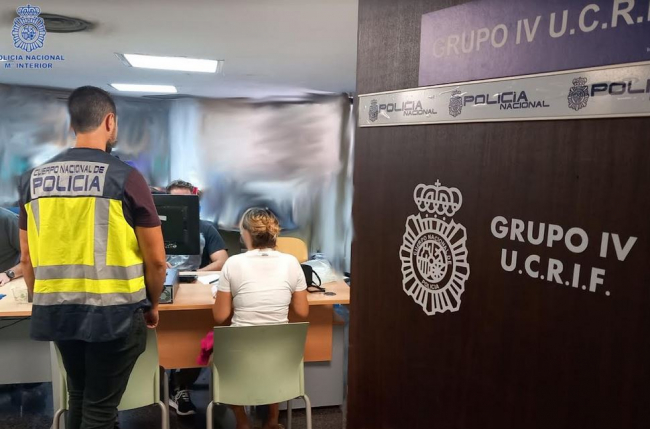 La Policía Nacional libera a tres mujeres que eran obligadas a ejercer la prostitución en un piso de Palma