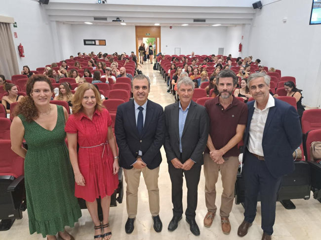 El conseller de Educació i Universitats da la bienvenida a los auxiliares de conversación para este curso 2023-2024