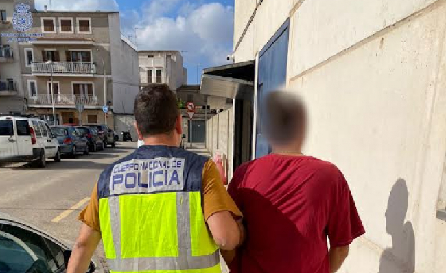 La Policía Nacional detiene a un joven por tenencia de material audiovisual con contenido de pornografía infantil