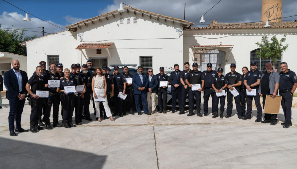 Más de 30 reconocimientos por actuaciones en acto de servicio y emotivo homenaje a sus primeros agentes en la Diada de la Policía Local de Marratxí