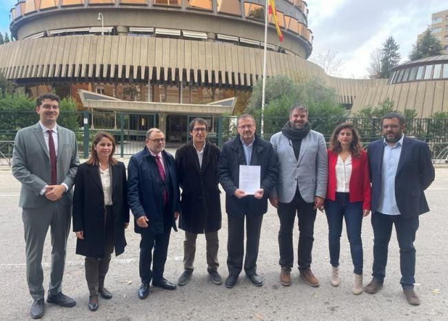 El Tribunal Constitucional admite a trámite el recurso contra la eliminación del requisito de catalán en la sanidad