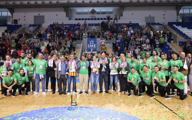 La presidenta Marga Prohens recibe al Illes Balears Palma Futsal, campeones de la Copa Intercontinental