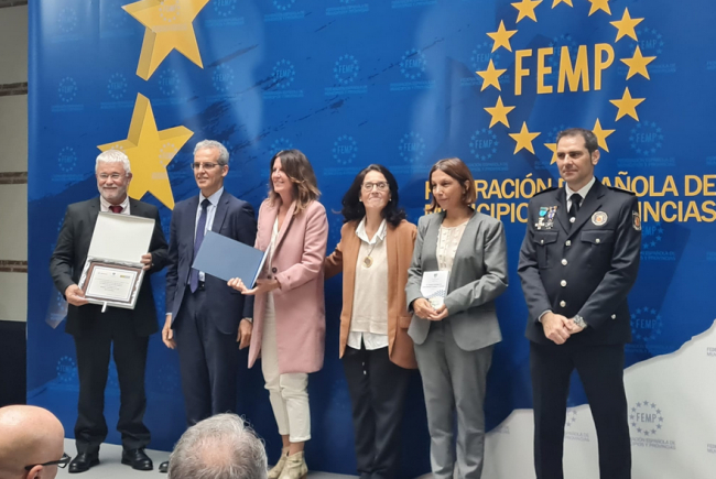 El Govern recoge el premio nacional a las buenas Prácticas por el 'Programa 112 en las escuelas' de Policía Tutor