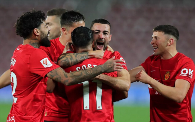 El RCD Mallorca cierra el año 2023 con un triunfo (3-2) en casa frente a CA Osasuna
