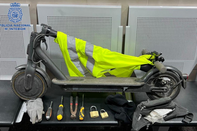 La Policía Nacional detiene a dos varones por forzar un garaje para posteriormente entrar también en una vivienda