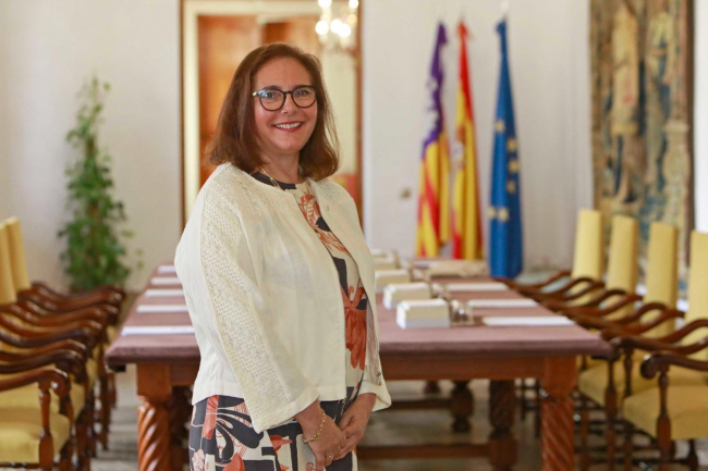 La consellera de Salud llama a la tranquilidad y recuerda la importancia de la vacunación y el seguimiento de las recomendaciones