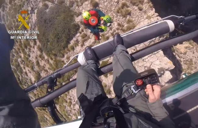 La Guardia Civil rescata a dos accidentados en la montaña durante el fin de semana