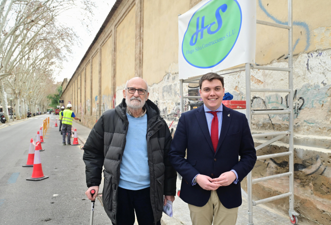Iniciada la segunda fase de eliminación de pintadas en los muros del convent de Santa Magdalena
