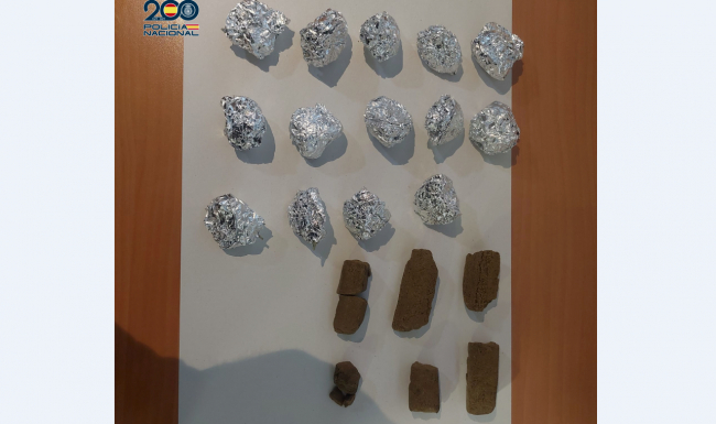 La Policía Nacional detiene a dos varones, en intervenciones diferentes, por un delito contra la salud pública