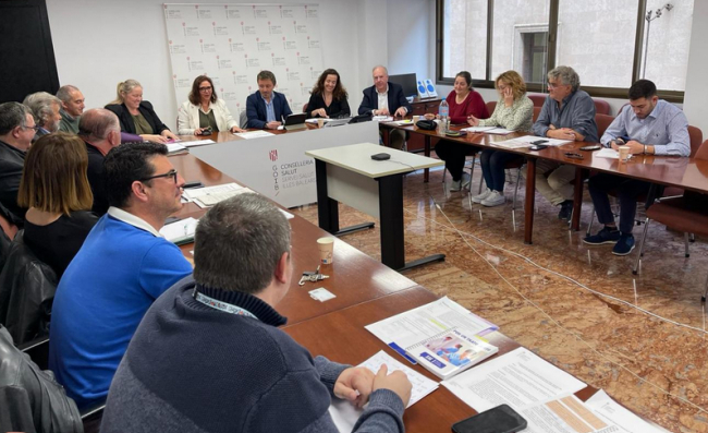 Salud inicia las negociaciones con los sindicatos para recuperar la carrera profesional 