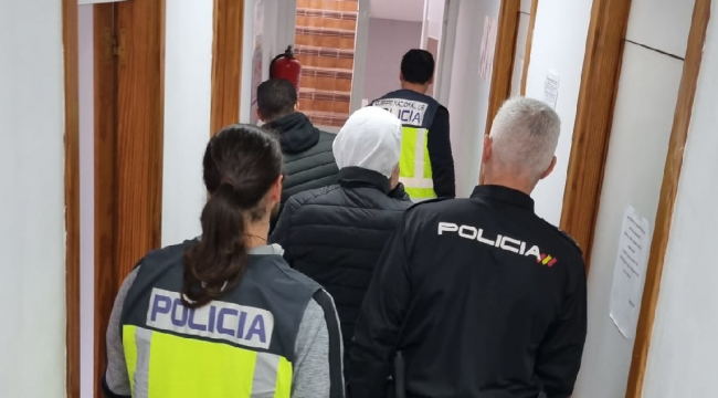 La Policía Nacional detiene a hombre por huir de la policía con una conducción temeraria con grave peligro para las personas