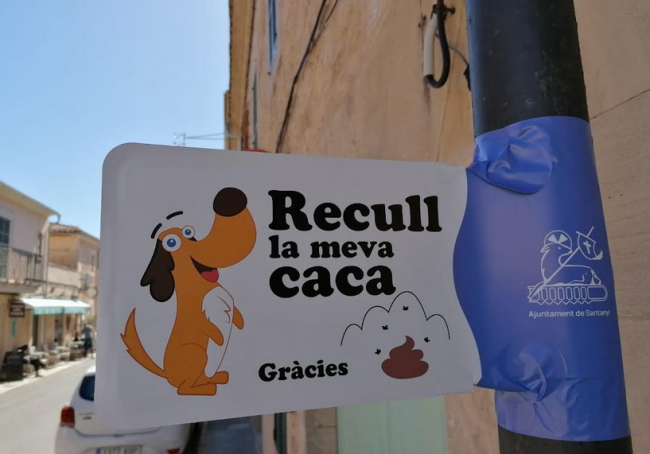 Santanyí lanza una campaña para la concienciación por la recogida
de excrementos caninos y la limpieza de los
calles del municipio