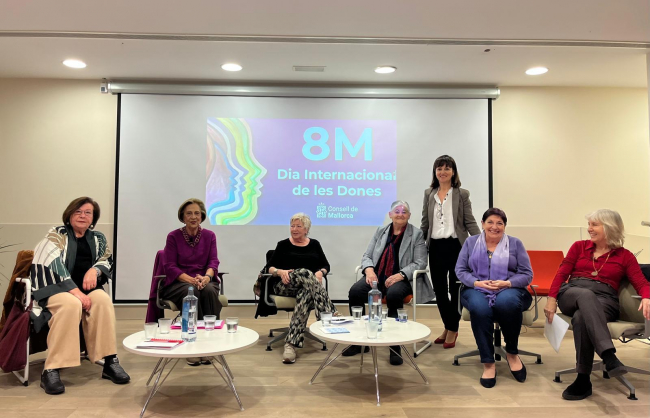 Cinco mujeres pioneras participan en una mesa redonda organizada por el Consell de Mallorca