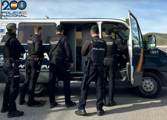 La Policía Nacional detiene a un hombre por tres robos con fuerza en el mismo establecimiento en Ibiza