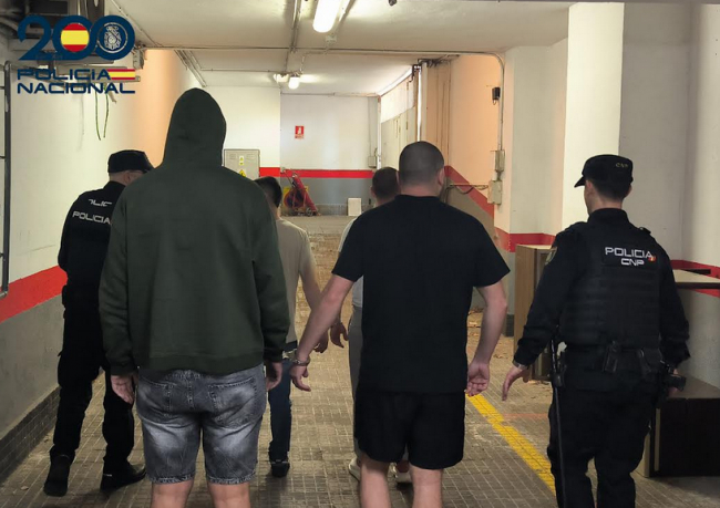 La Policía Nacional de Palma detiene a cuatro turistas italianos por una violación a una mujer