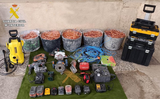 La Guardia Civil ha detenido a dos hombres por el robo de cable y herramientas en Sa Coma