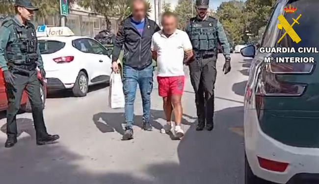 La Guardia Civil ha detenido a un
hombre por robos con violencia en Calvià y Andratx