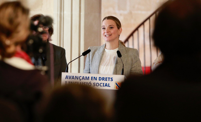 El Govern subvencionará entre el 50 % y el 100 % del precio del ocio adaptado para niños y jóvenes con dependencia