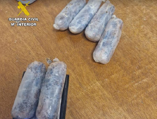 Detenido en el Centro Penitenciario de Palma con 178 gramos de hachís que pretendía
entrar en la prisión