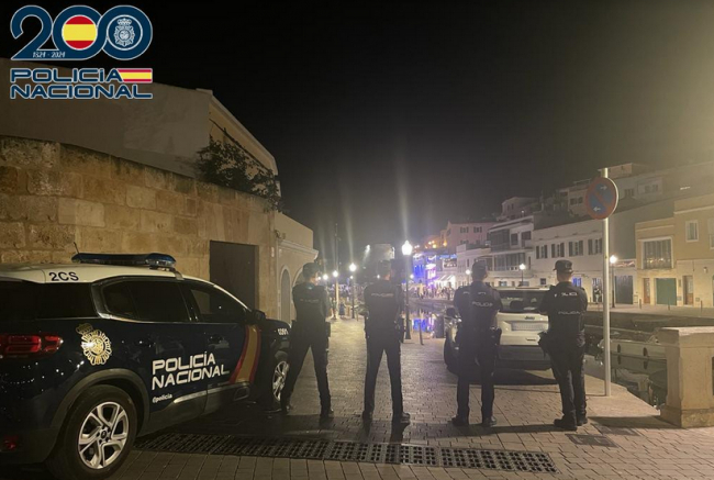 La Policía Nacional detiene a un joven por agredir a otro y provocarle la perdida de tres piezas dentarias en Ciutadella