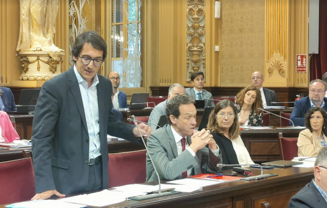 EL PSIB-PSOE pone en duda las intenciones del PP de frenar la presión turística y exige que no apruebe la ley ómnibus sin un diálogo