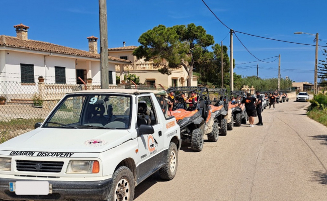La Policía Local de Manacor intercepta en tres días tres grupos de buggies turísticos y todoterreno en caminos sin asfaltar