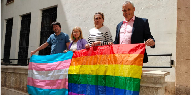 Critican que el Consell no haya colgado la bandera arcoiris por el Día contra la LGTBIfobia